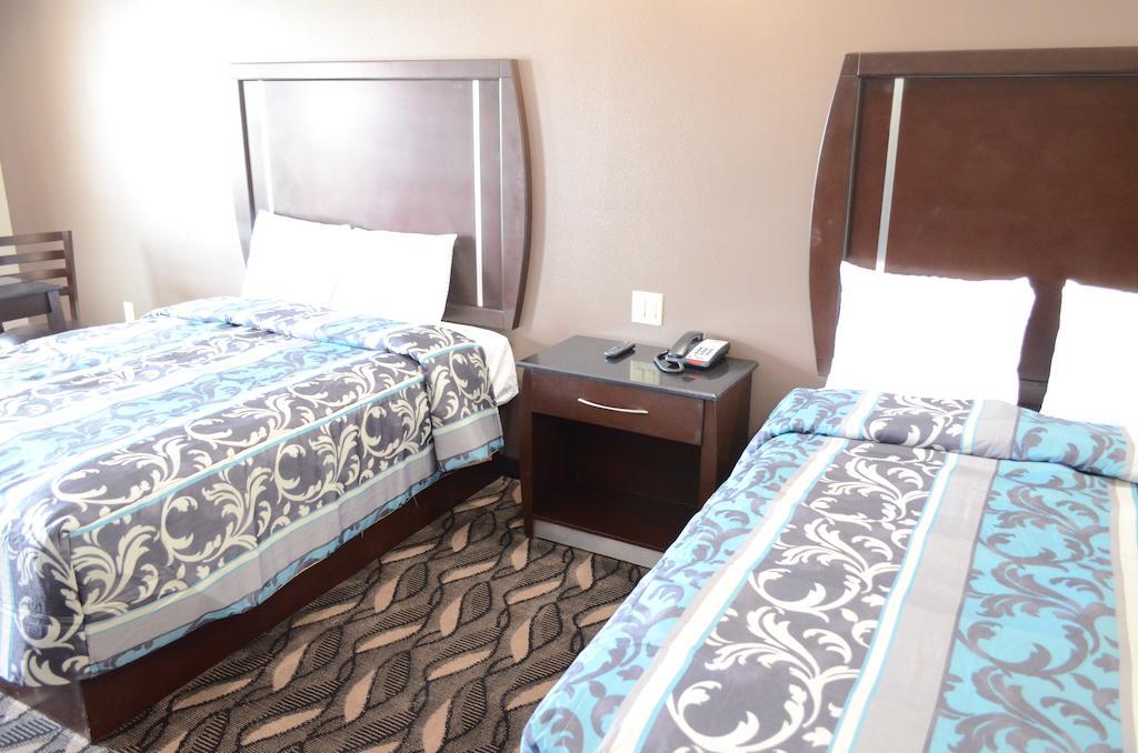 Palace Inn Sam Houston Race Park חדר תמונה