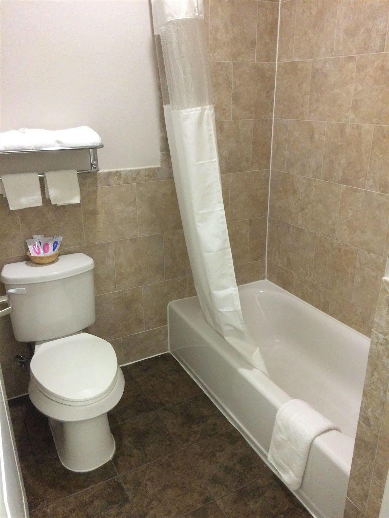 Palace Inn Sam Houston Race Park מראה חיצוני תמונה