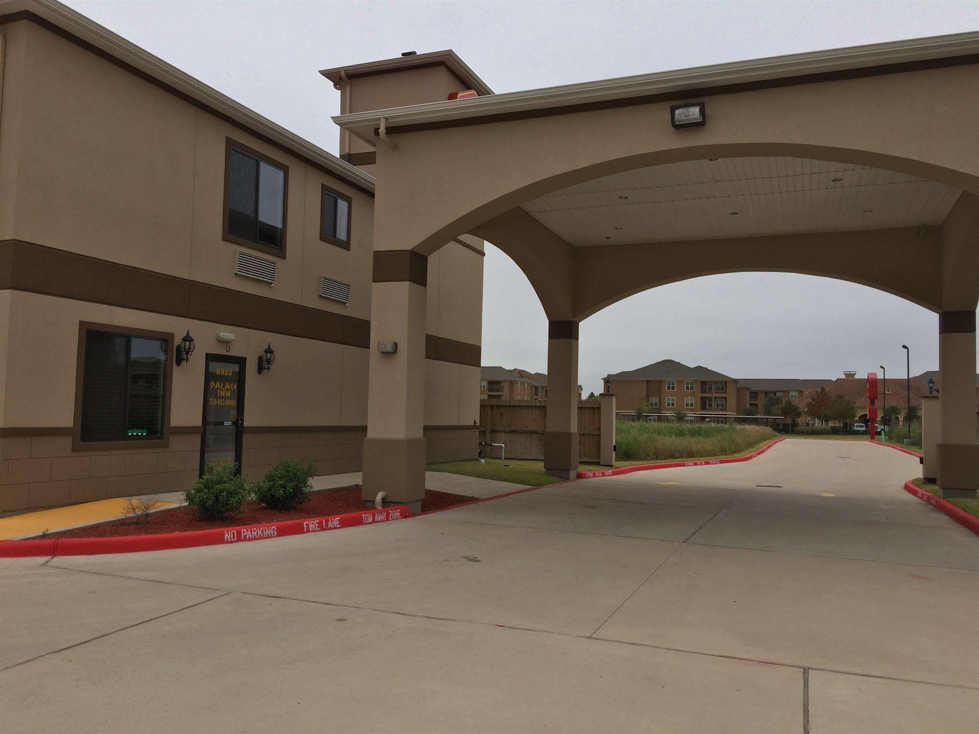 Palace Inn Sam Houston Race Park מראה חיצוני תמונה